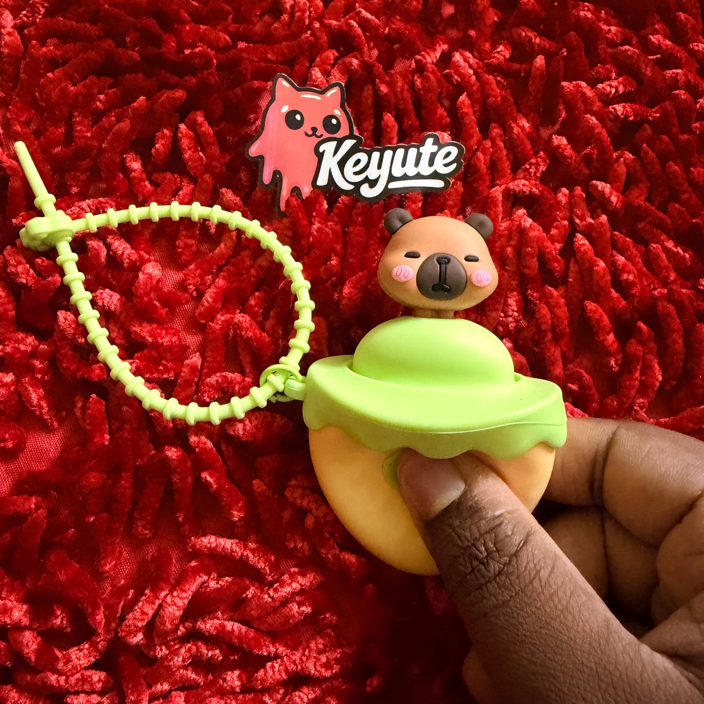 Capybara Popup Keychain￼